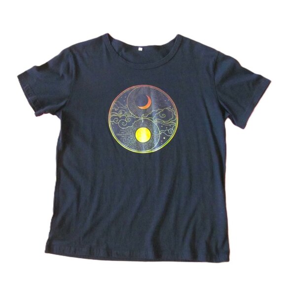 Unisex Black Cotton T Shirt with Celestial Graphic Design Size L - Picture 3 of 5